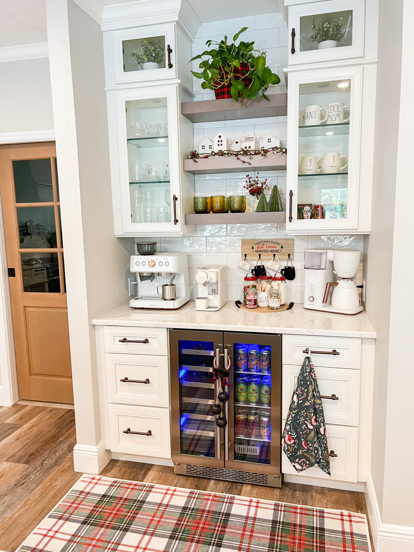 Quick and Easy Coffee Bar Solutions for Any Size Space